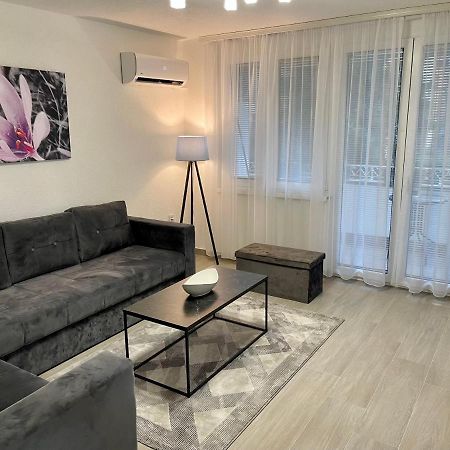 Anet Apartman Visoko Extérieur photo